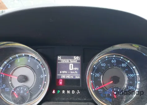 2015 Chrysler Town & Country Touring из США, поврежденный, VIN 2C4RC1BG5FR706717